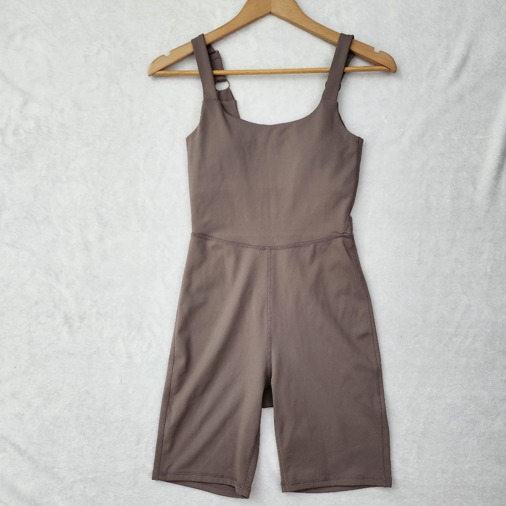 MOVE THEOLOGY Taupe Brown One-Piece Bodysuit Romper XS Stretch Activewear Yoga
